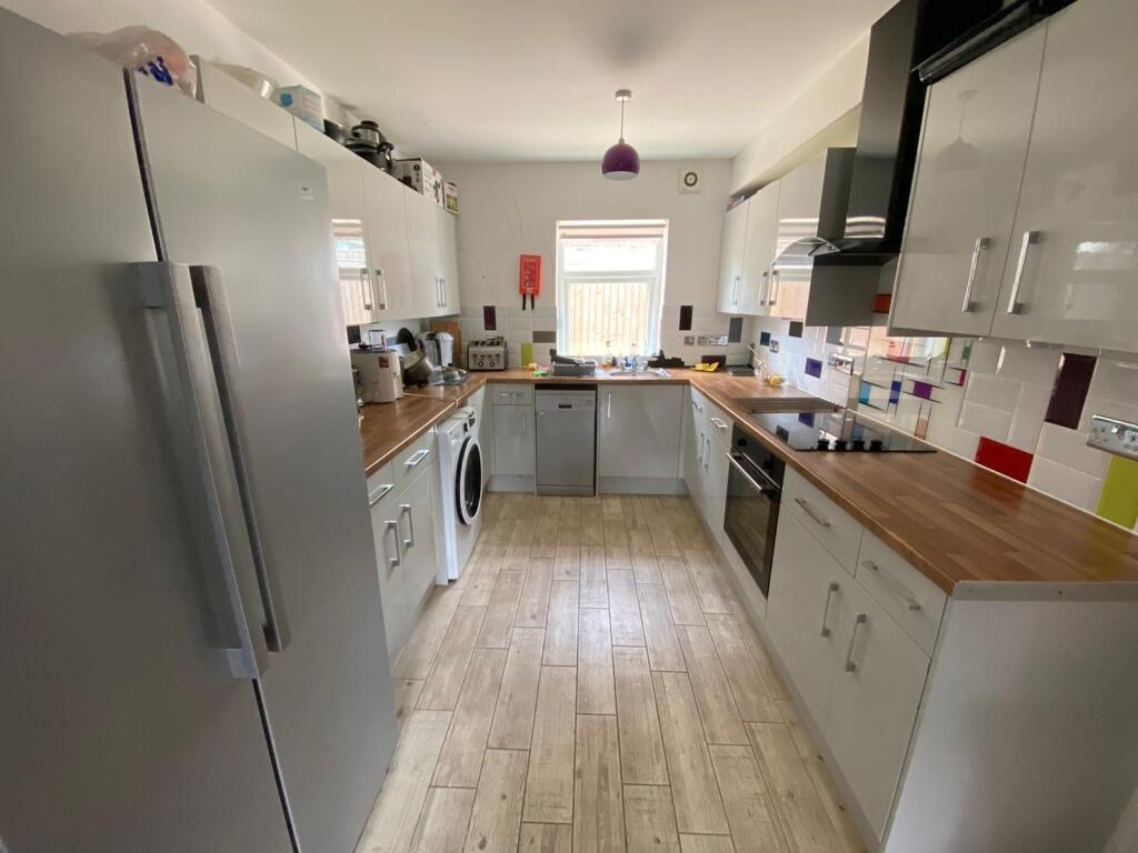 Main image of property: Ashhurst Way, Oxford