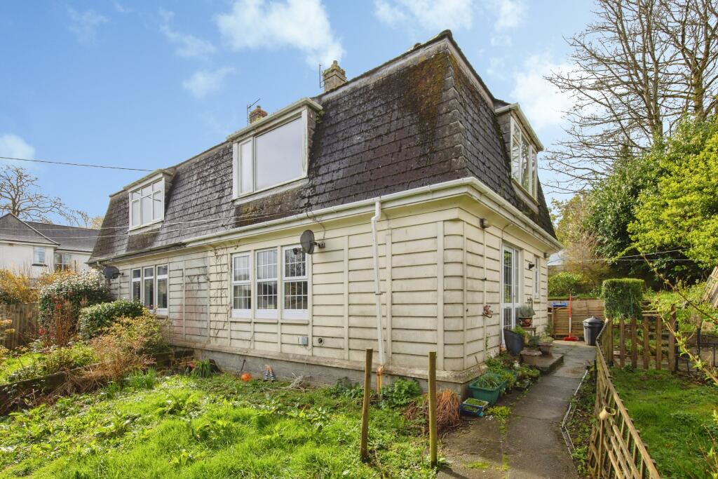 Main image of property: meneage villas, St. Austell, PL25