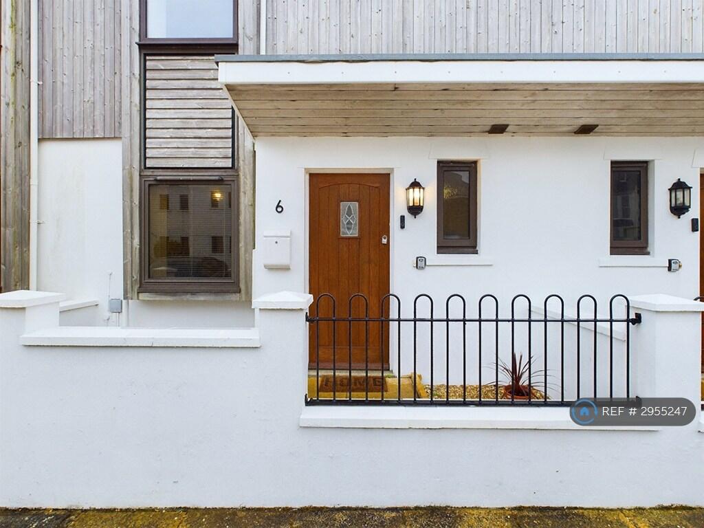 House in Truro - View 2