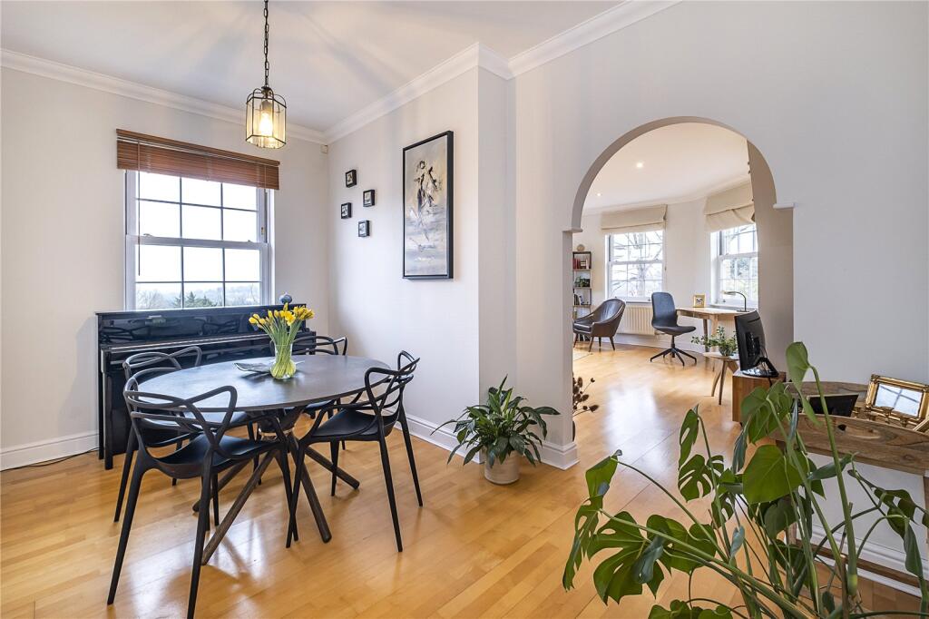 Southlands Drive, London, SW19 photo 4