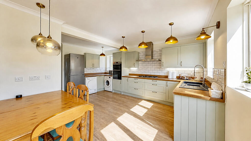 House in Herne Bay, Hunter's Forstal, Bishopstone - More