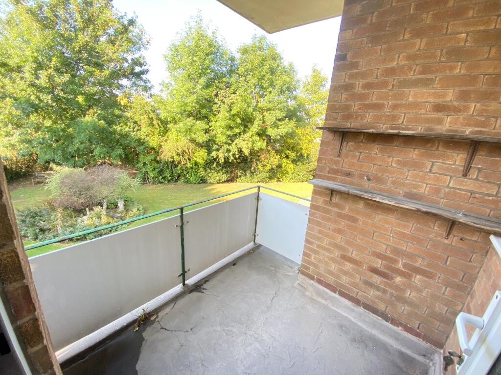 Apartment in Nottingham - View 5