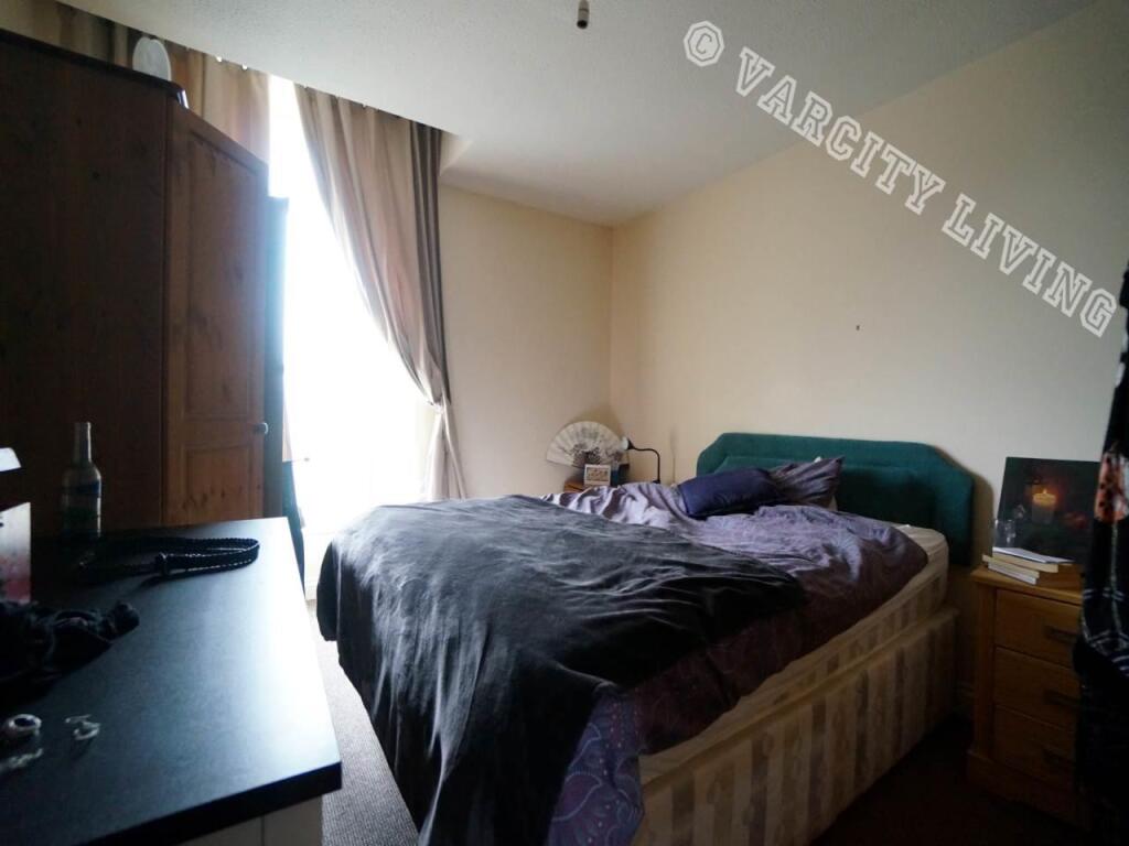 Apartment in Bangor, Gwynedd - View 3