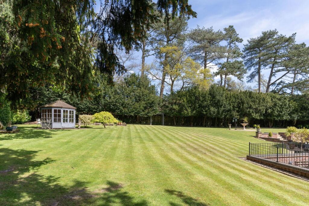 Additional image 25 of Plymouth Drive, Barnt Green, B45