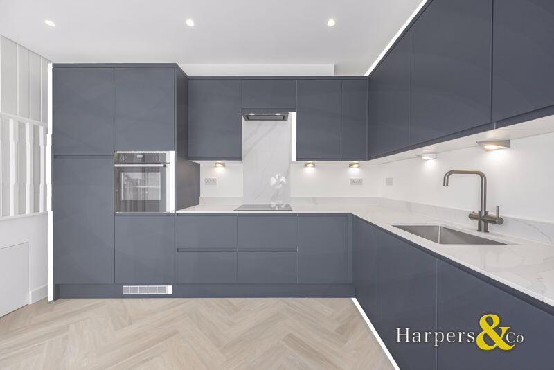 House in London - View 4