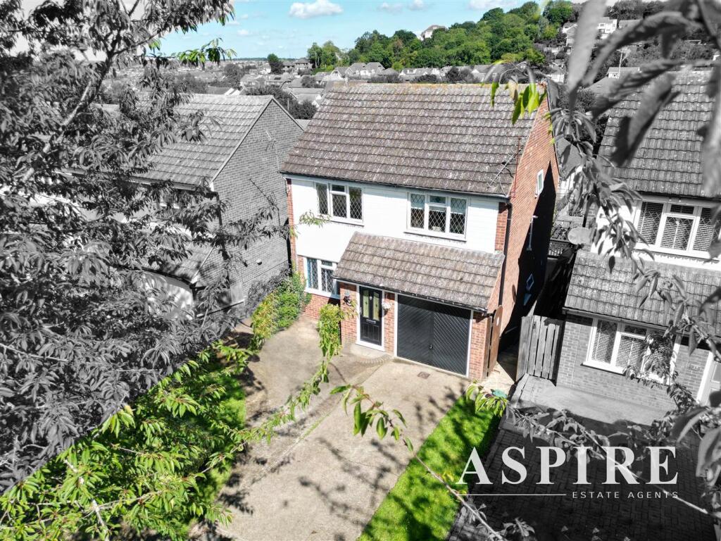 Main image of property: Glyders, Benfleet