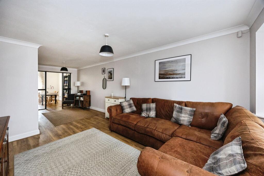 House in Ashford, Kingsnorth - View 3