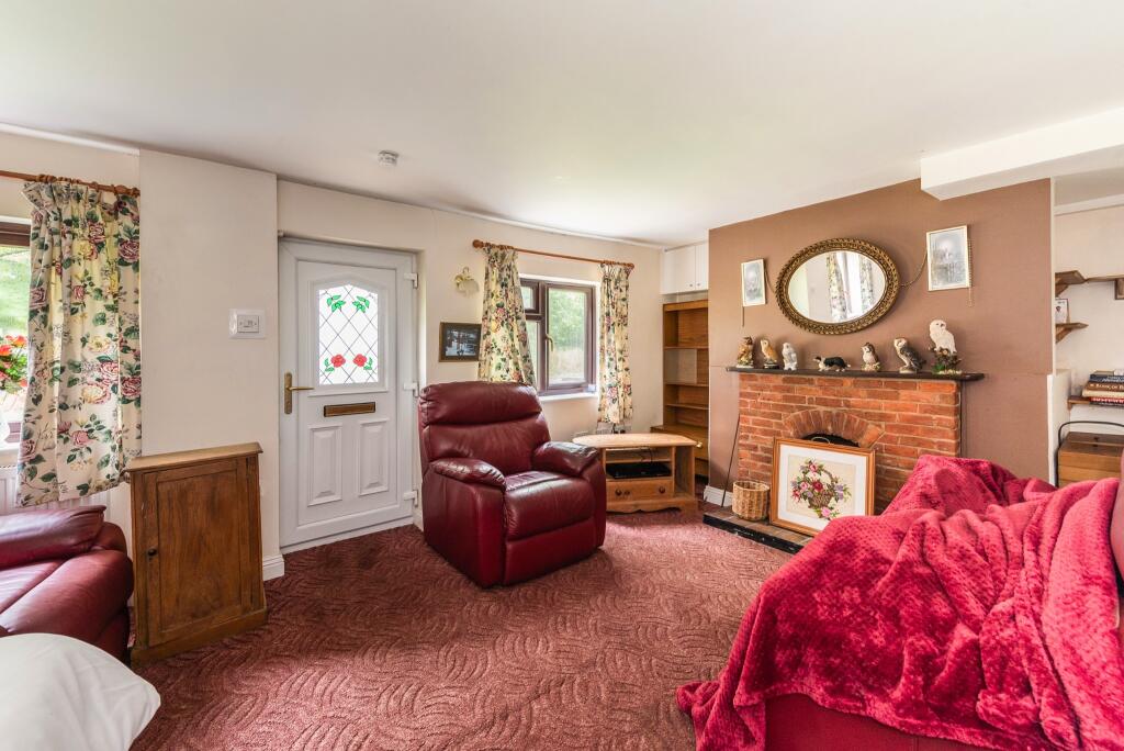 House in Winchester, Wickham - More