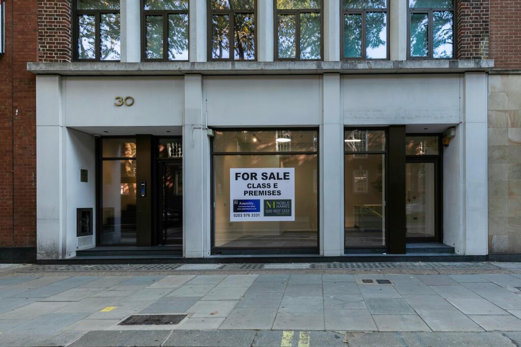 Main image of property: 32 Grays Inn Road, London, WC1X 8HR
