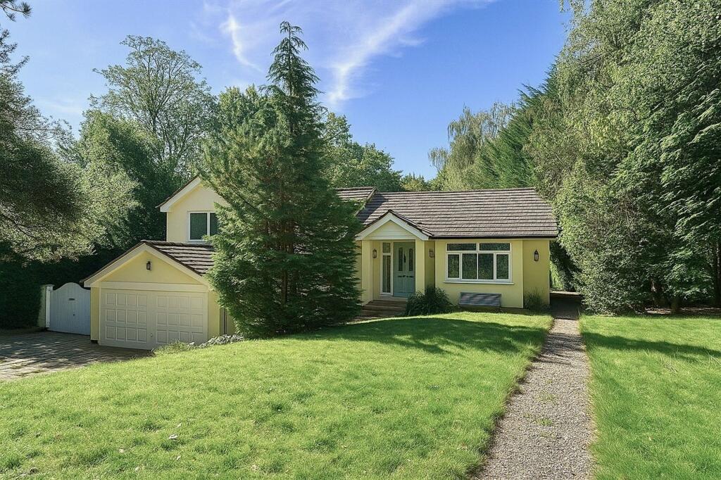 6-bed detached on Carrwood, Hale Barns, WA15, £1,050,000