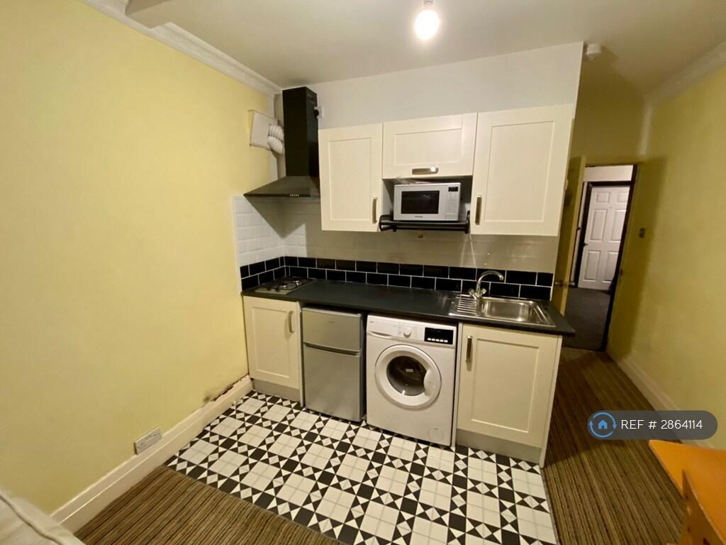 Main image of property: Room A, Birmingham, B5