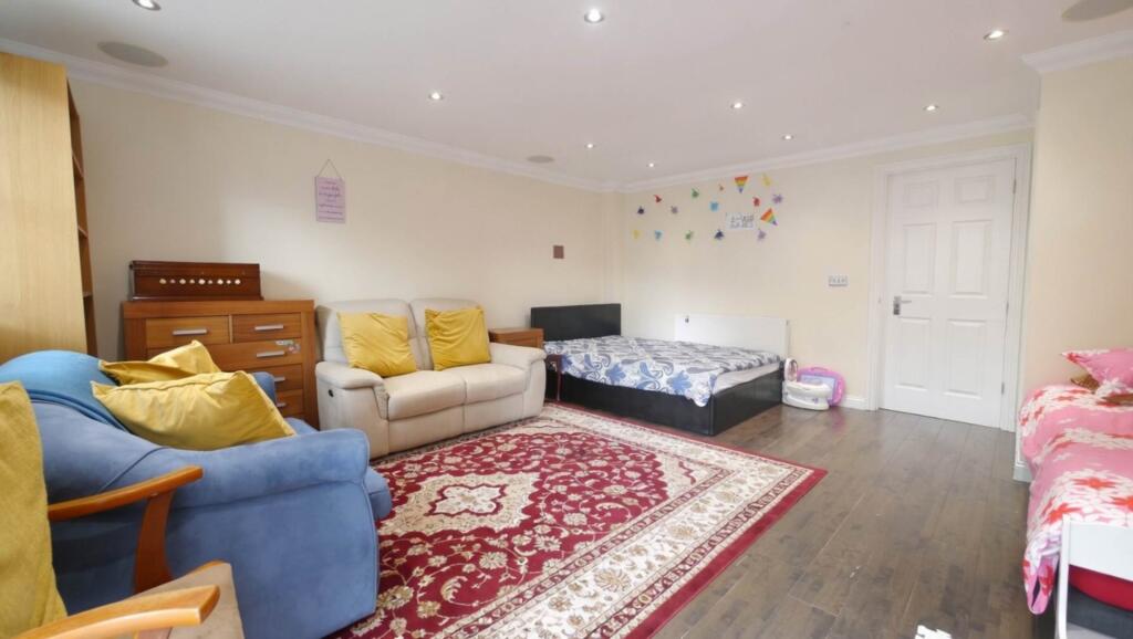 Additional image 6 of Thistle Drive, Hatfield