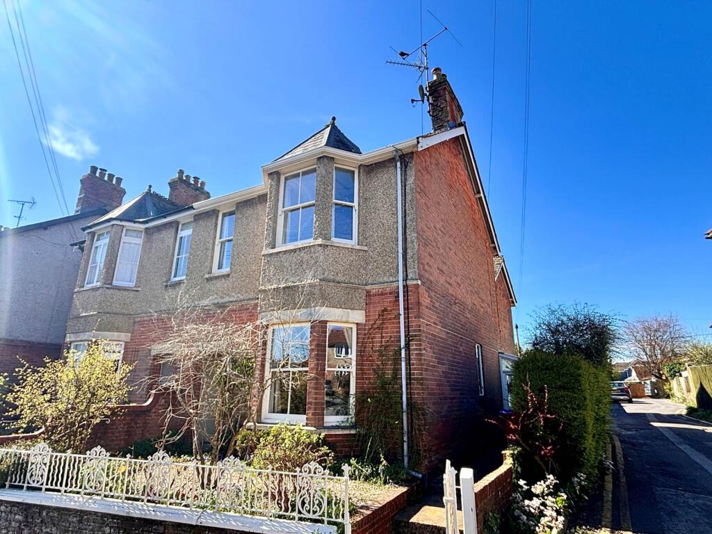 Main image of property: Blowhorn Street, Marlborough, SN8 1BT