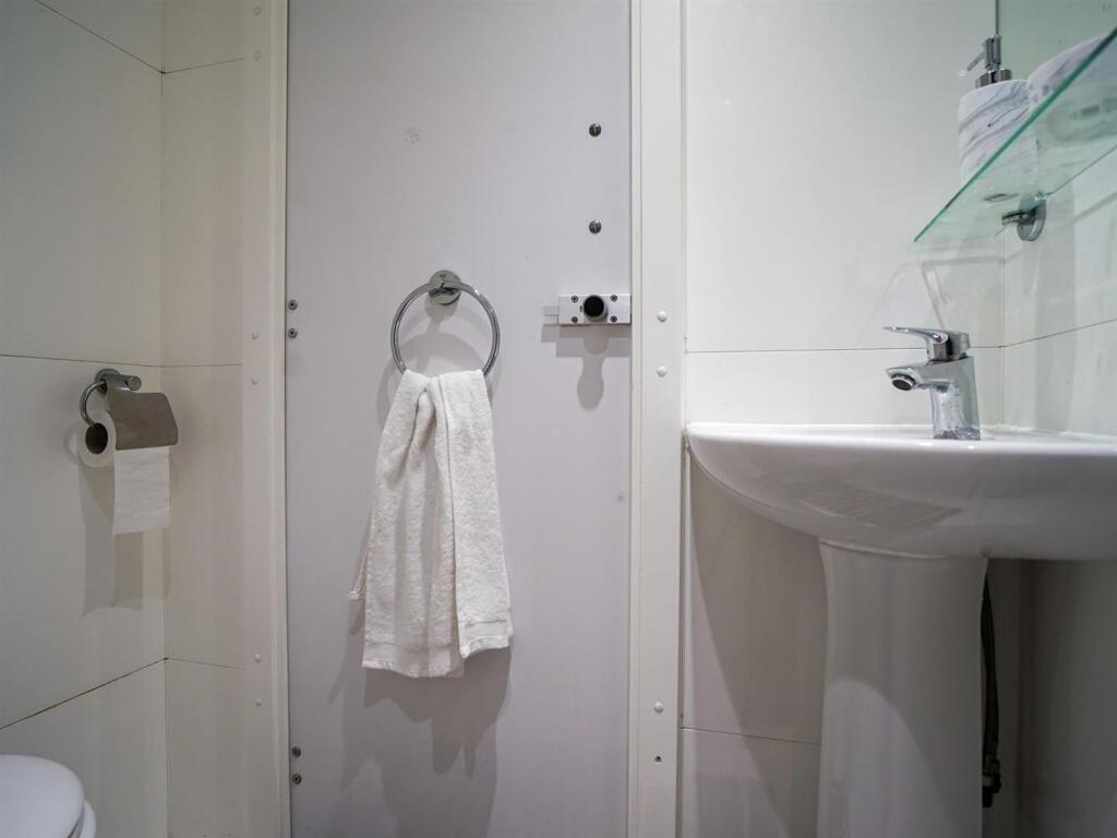 1 bedroom flat share for rent