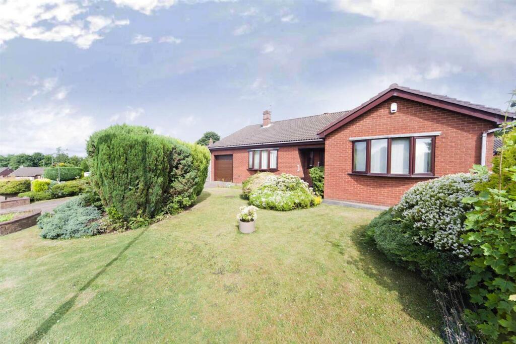 3-bed detached on Appleby Way, Peterlee, £325,000