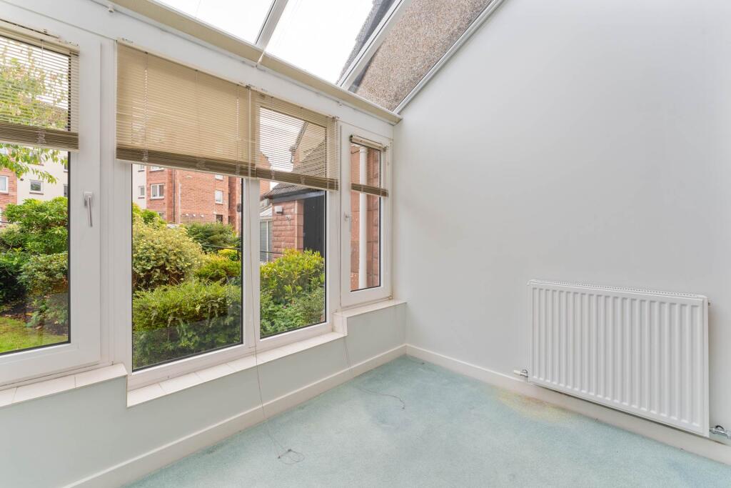 House in Paisley, Inverclyde - View 4