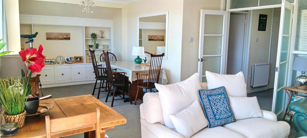 Apartment in Brighton - View 4