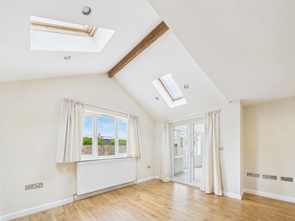 House in Plymouth - View 4
