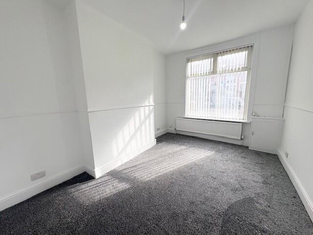 Bury Road, BL2 photo 2