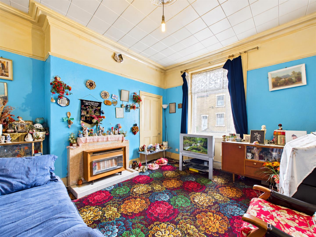 Carlisle Terrace, Manningham BD8 photo 2