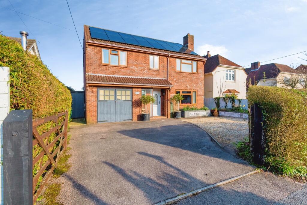 Main image of property: Larch Avenue, Holbury, Southampton, Hampshire, SO45