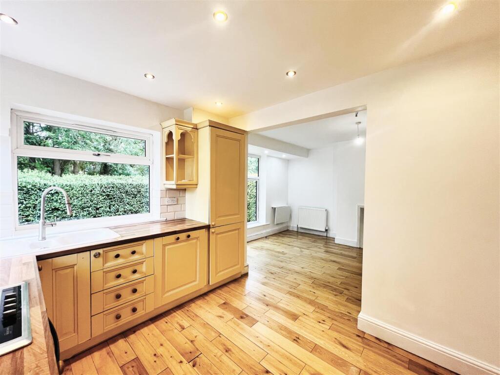 House in Leeds, Meanwood - View 4