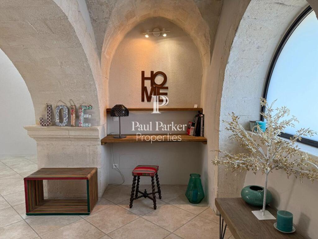 Main image of property: Provence-Alpes-Cote d'Azur, Bouches-du-Rhône, Saint-Rémy-de-Provence