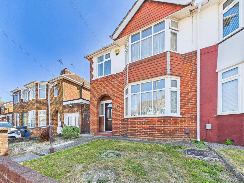 Main image of property: Shakespeare Road, Luton, LU4
