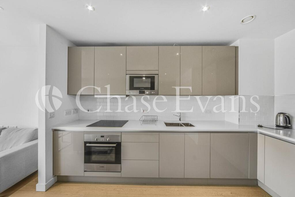 Apartment in London - View 2