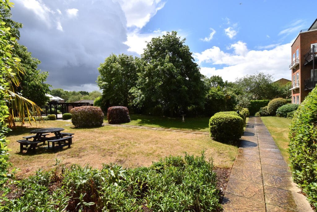 Apartment in London, Beckenham - More