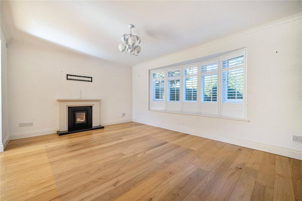 Cedar Close, Tadley, Hampshire, RG26 photo 3
