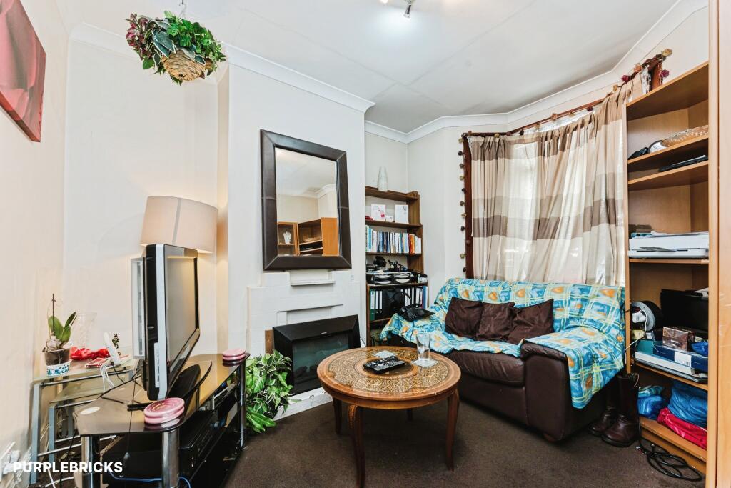 Apartment in London, Custom House, Canning Town - View 5
