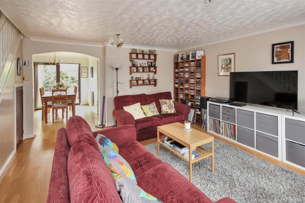 Grange Road, Wellingborough - View 2