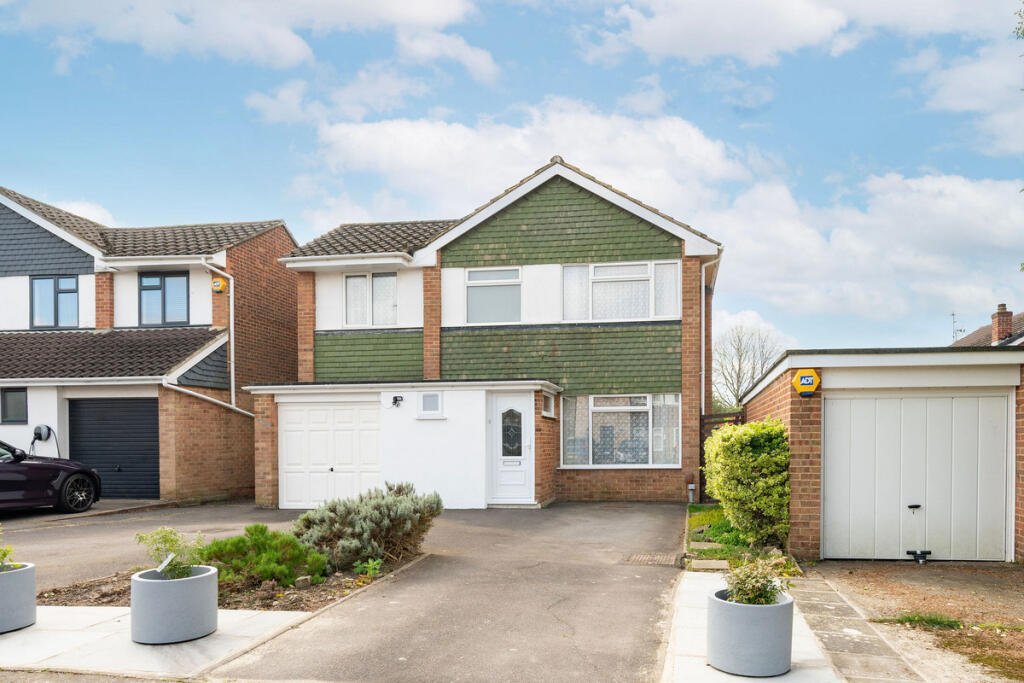 Main image of property: Plovers Road, Horsham, RH13