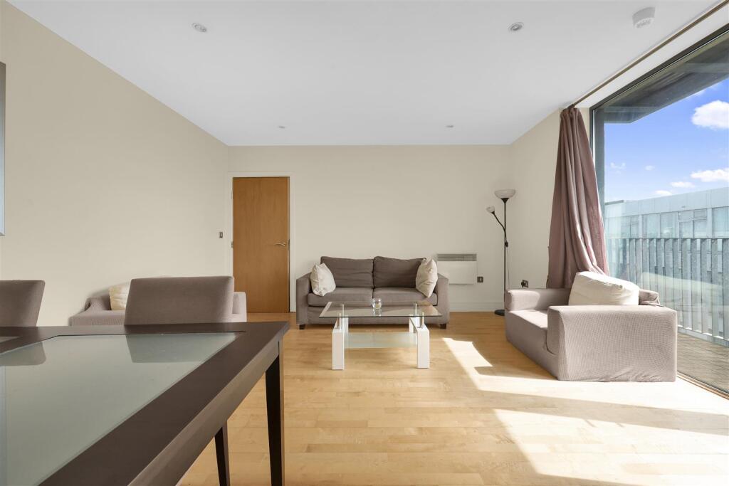 Apartment in London - View 2