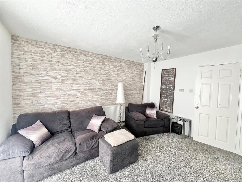 Sherwood Road, Rainworth, Mansfield - View 5