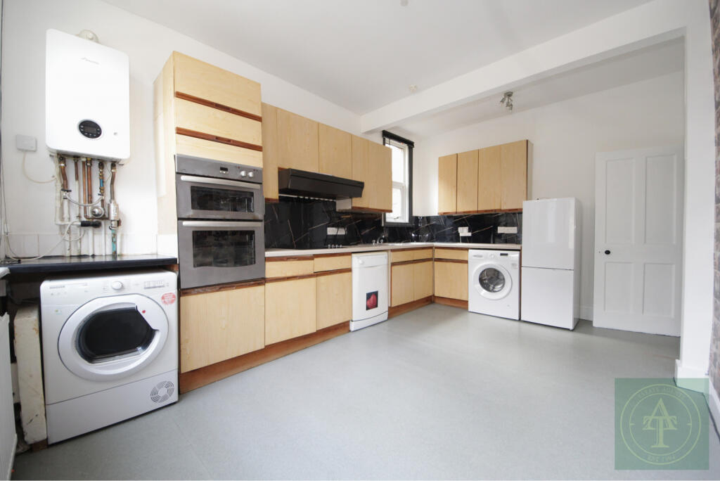 Apartment in London, Finchley - View 4