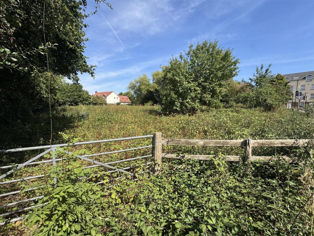 Main image of property: Monkton Heathfield, Taunton