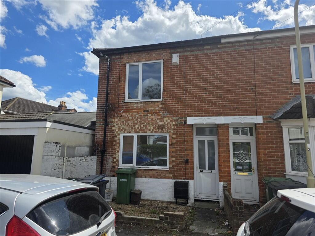 Main image of property: Grantham Road, EASTLEIGH