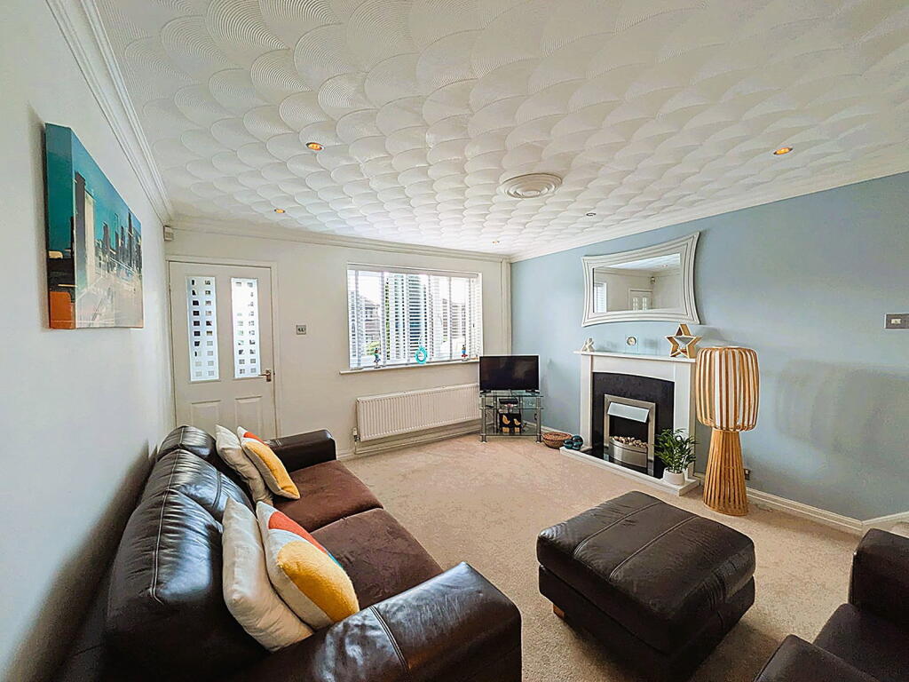 House in Oldham - View 2