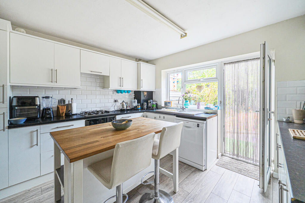 House in Sunningdale, Windsor and Maidenhead - View 4