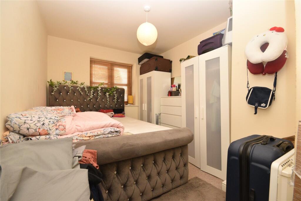 Apartment in Wakefield - View 4