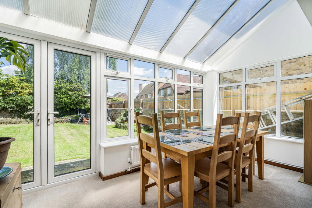 House in Brackley, West Northamptonshire - View 4