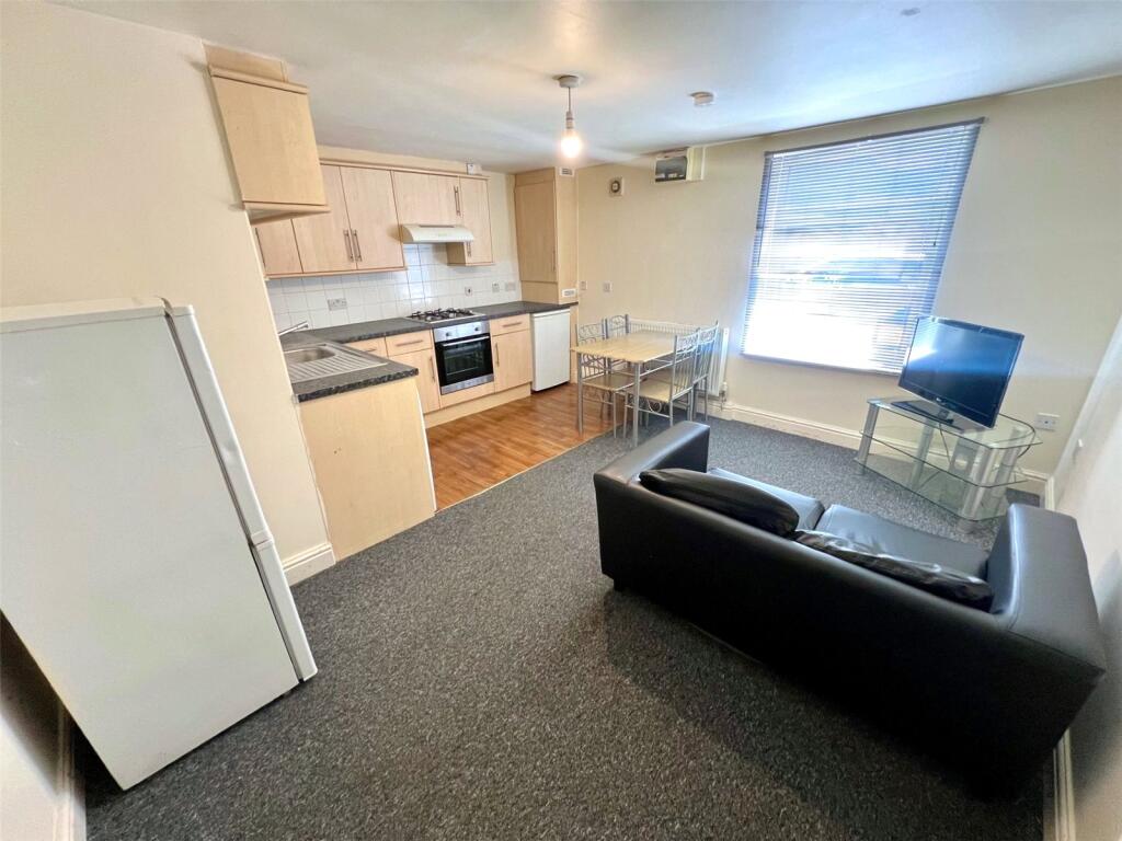 Main image of property: Wood Street, Kettering, Northamptonshire, NN16