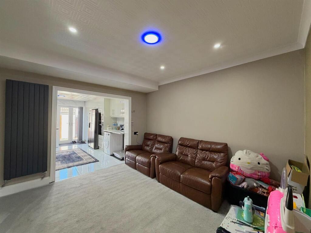 House in Leicester, City of Leicester - More
