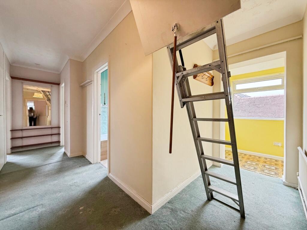 House in Fforest, Llanedi - View 5