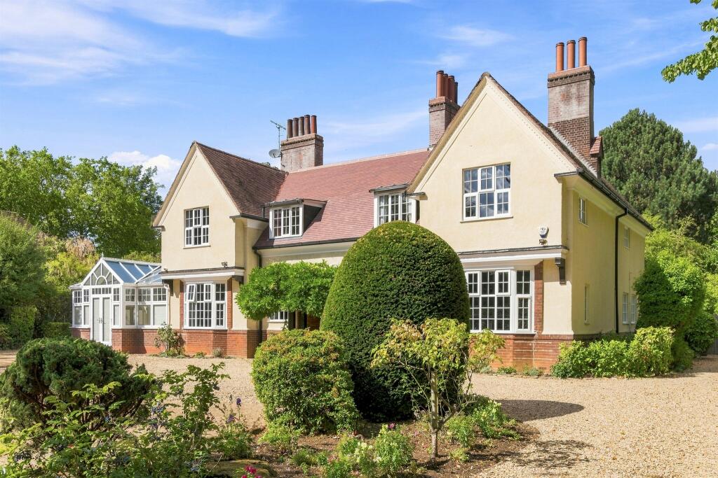 Main image of property: Park Crescent, Peterborough