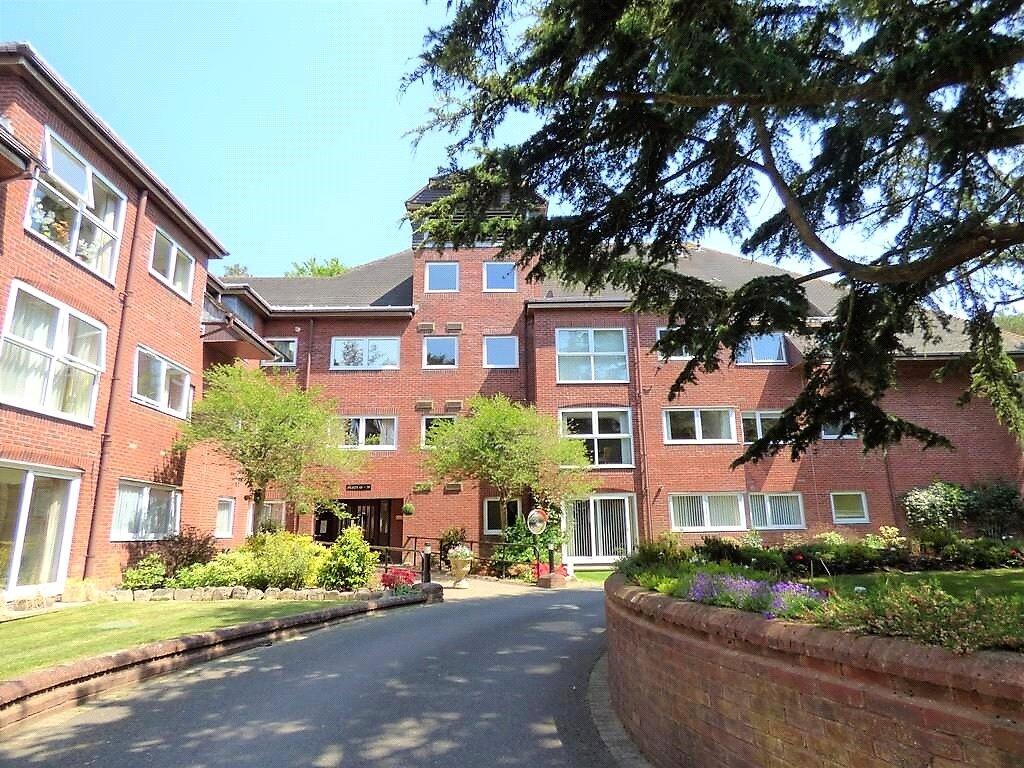 Main image of property: Chartcombe, 162-164 Canford Cliffs Road, Canford Cliffs, Poole, BH13
