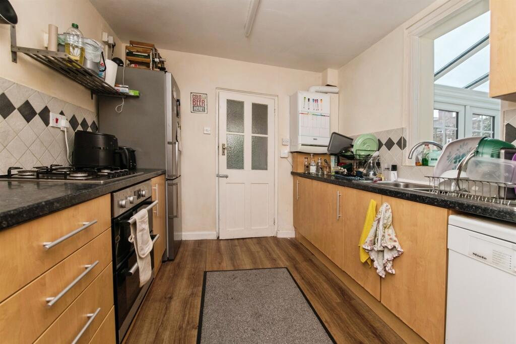 House in Exeter, St Leonards - More