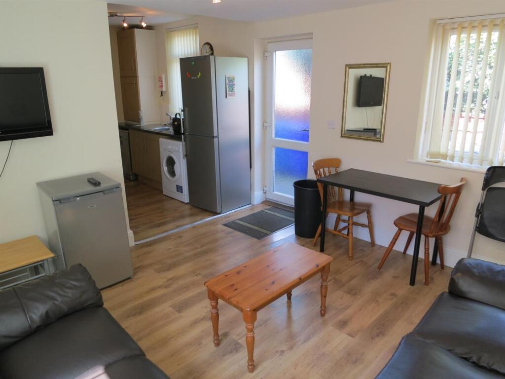 Main image of property: £120 pppw, Barnsfold Avenue, Fallowfield